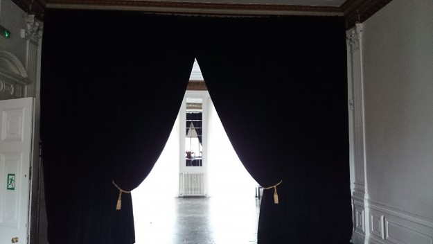 drape hire